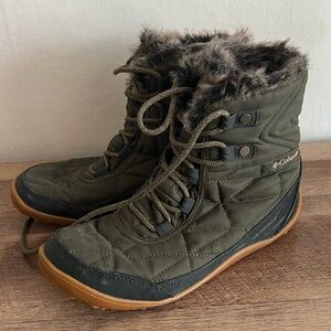 Columbia Women's Green Fur Lined Minx Shorty III boots Size 9.5
